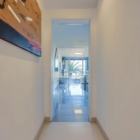 Oceanfront Balcony With 2Bed & 2Bath In Las Canteras Las Palmas de Gran Canaria